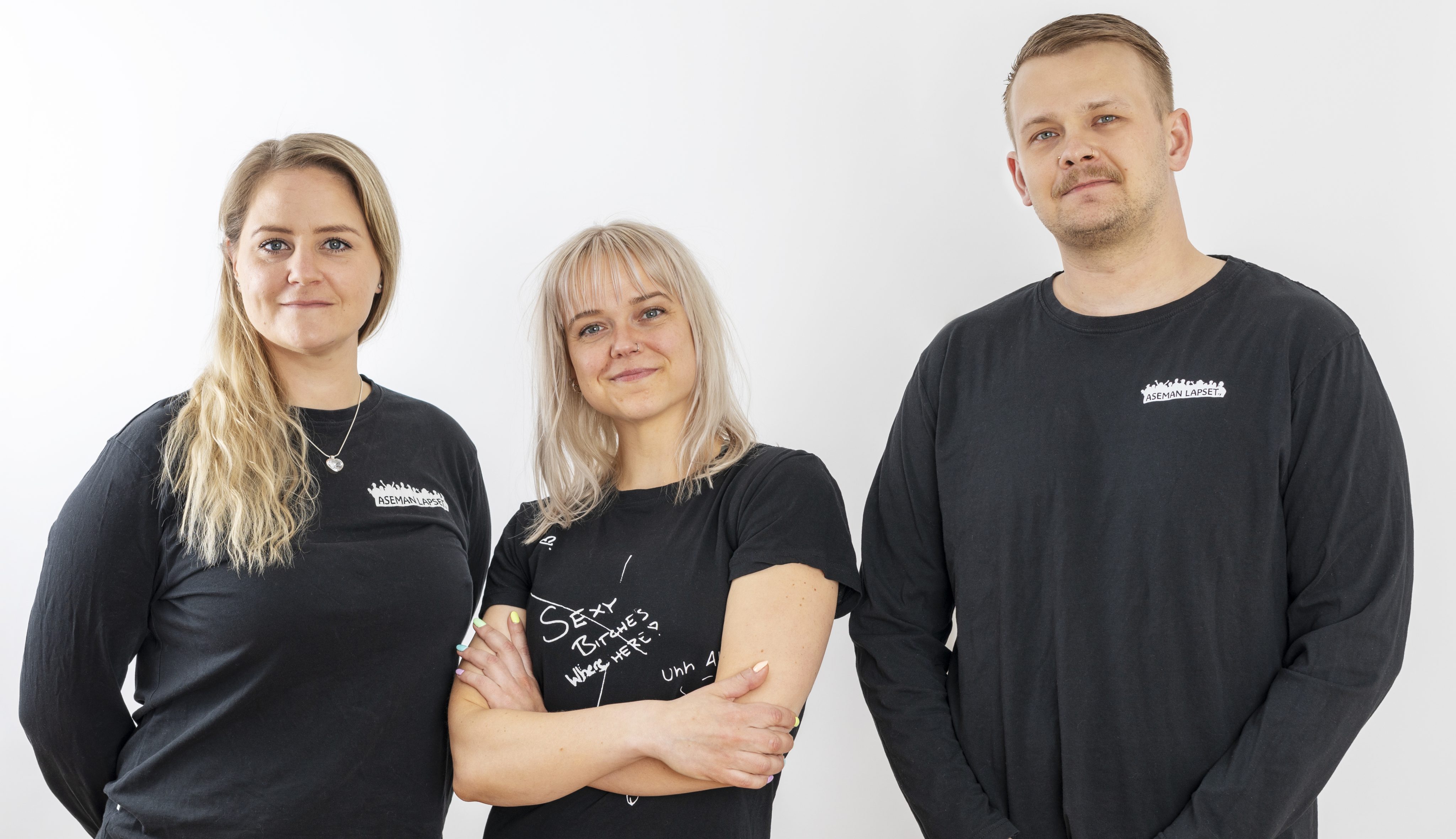 Aseman Lasten katusovittelutiimi: Anne Toivonen, Jessica Hakala ja Ilkka Lindberg.